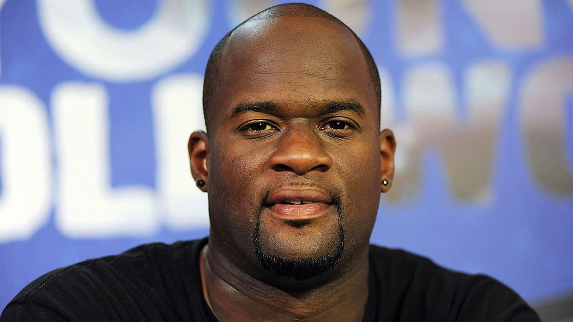 How Vince Young Wiped Out Over $25M Thanks To His Love For The Cheesecake Factory And Other Spending Habits How Vince Young Wiped Out Over $25M Thanks To His Love For The Cheesecake Factory And Other Spending Habits