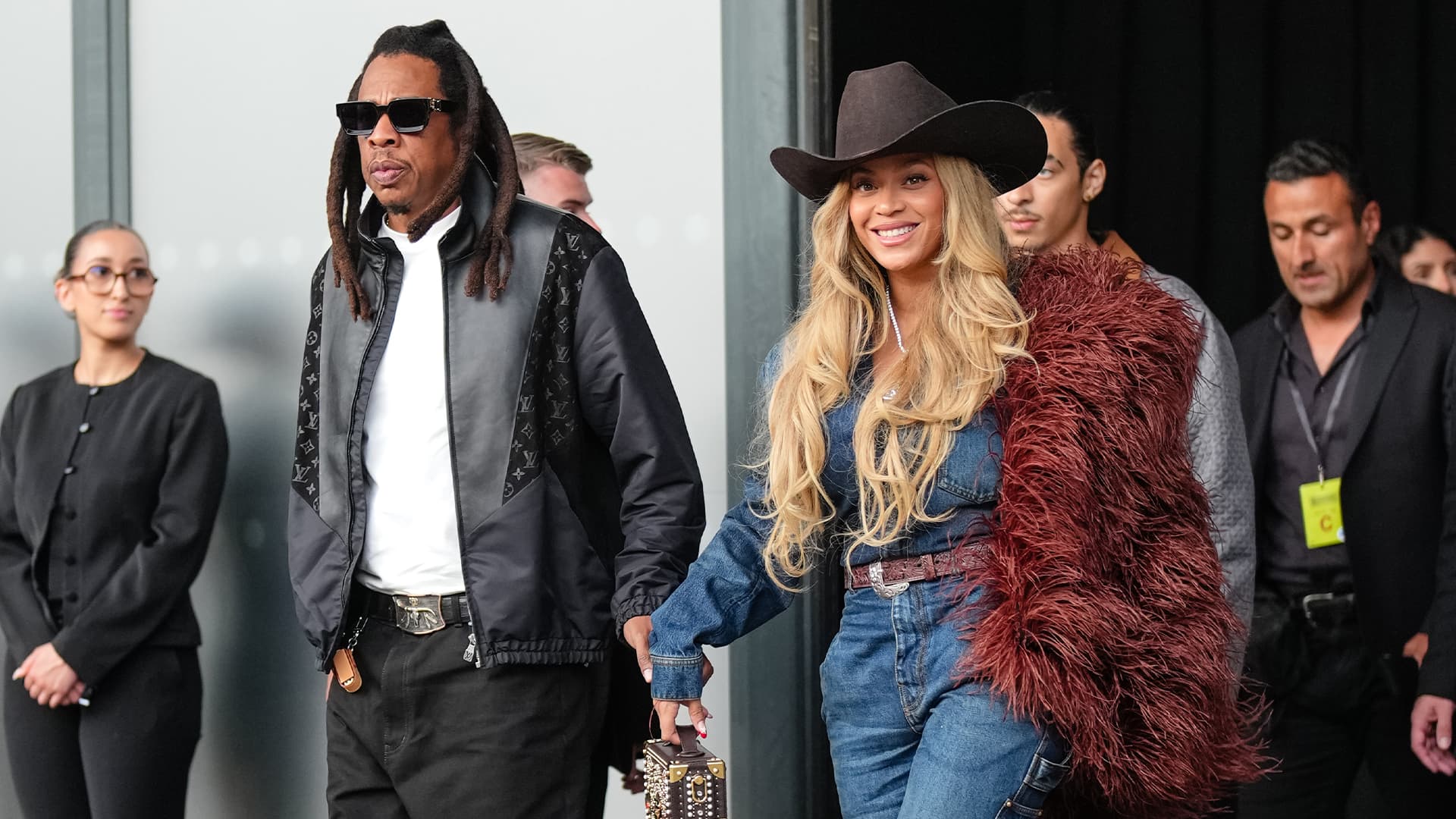 Black-Owned Houston Soul Food Restaurant Receives Stamp Of Approval From Jay-Z During The 'Cowboy Carter Tour' Stop