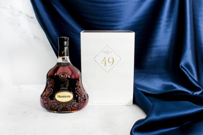 Hennessy Honors Madam Vice President Kamala Harris in Limited Editon Cocktail Set Hennessy Honors Madam Vice President Kamala Harris in Limited Editon Cocktail Set