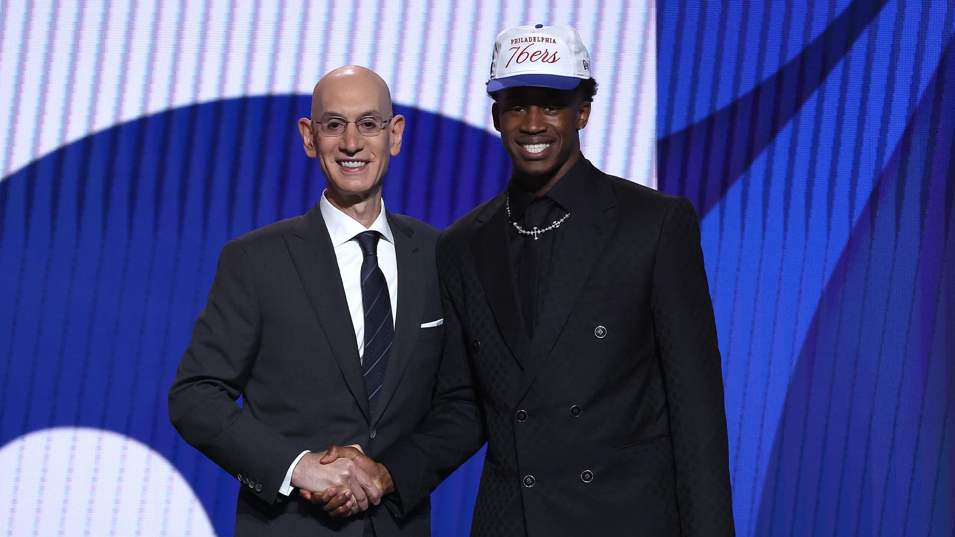 After Earning $1.4M In NIL Deals, 2025 NBA Draft Pick VJ Edgecombe Gives Back With Scholarship For Bahamian Youth After Earning $1.4M In NIL Deals, 2025 NBA Draft Pick VJ Edgecombe Gives Back With Scholarship For Bahamian Youth